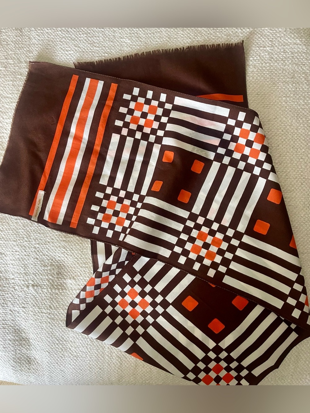 Vintage Classic OpArt 70’s Stylish Mod Scarf in Pristine Condition 50”/10.5”
